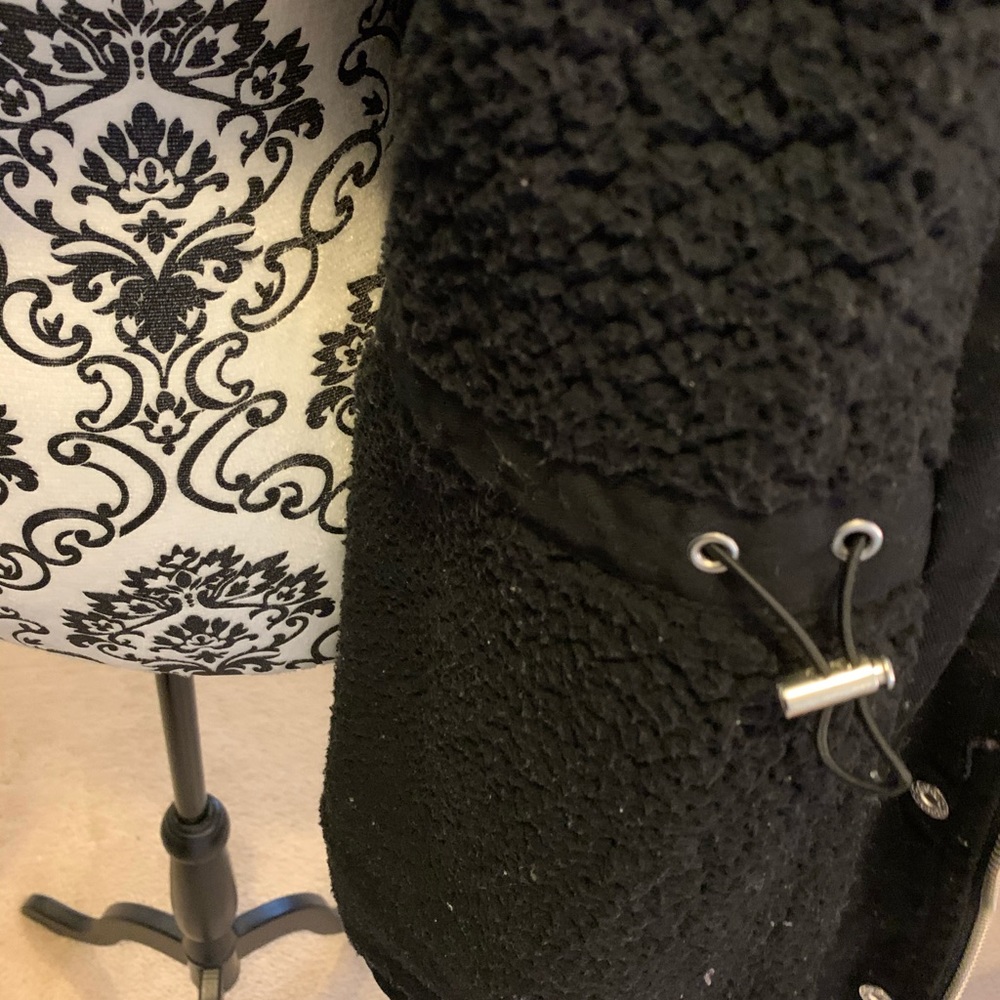 Torrid Leather/fur coat - Picture 6 of 6